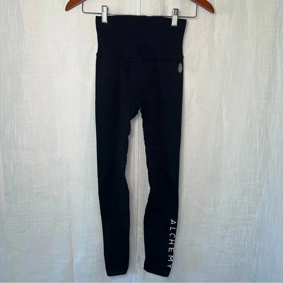 Free People Movement Good Karma Alchemy Leggings EUC Like New Size XS - Picture 1 of 6